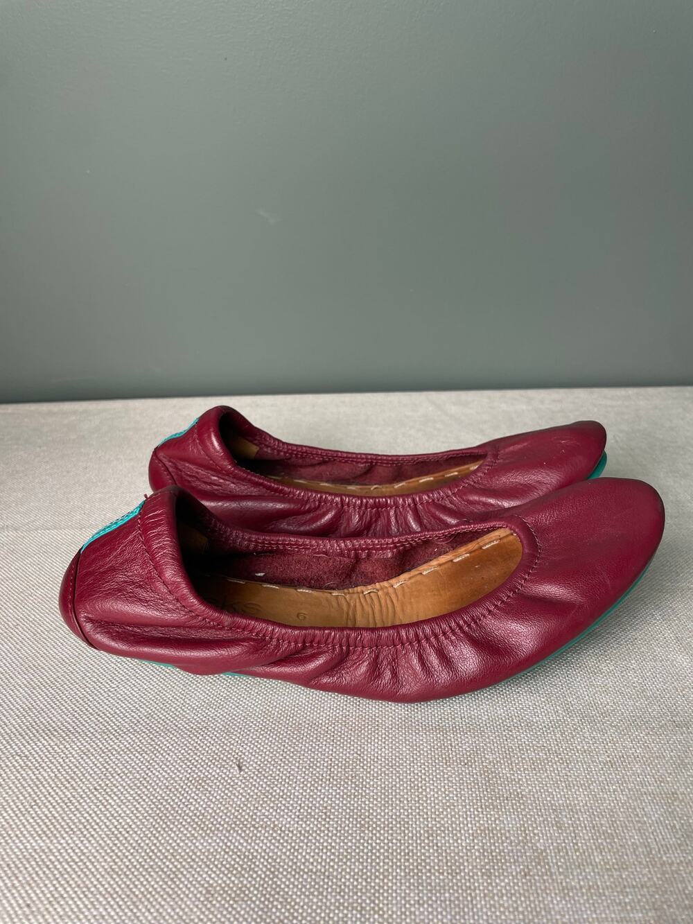 Tieks Burgundy Ballet Flats. Sz 6.